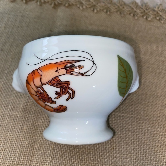 Gordon Bleu Shrimp Tomato Leaf White Pedestal Lion Bowl Lion Head Handles GUC - Picture 1 of 13